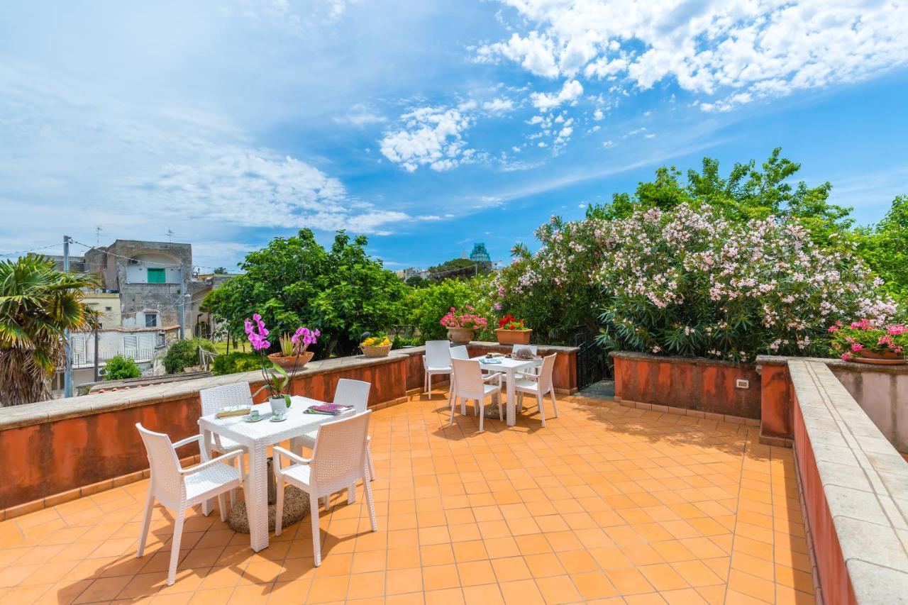 La Terrazza Sul Giardino Leilighet Procida Eksteriør bilde